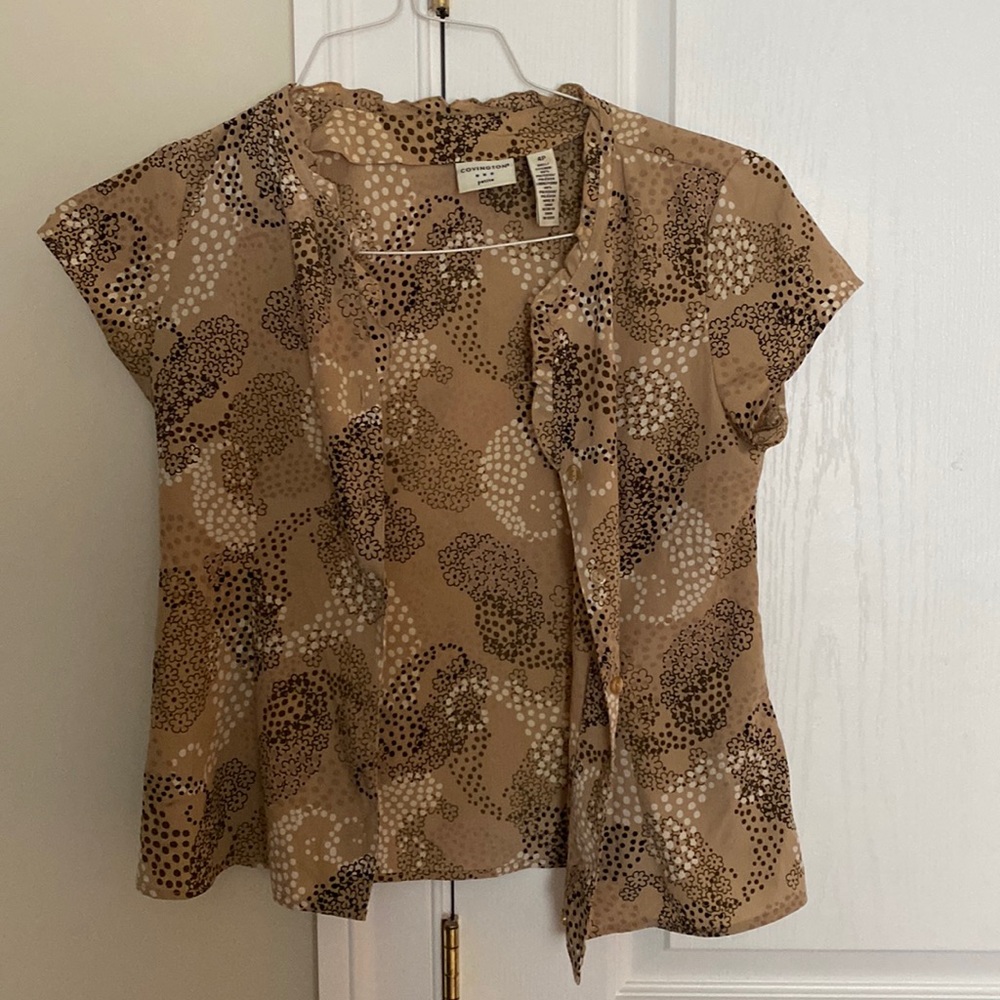 brown blouse